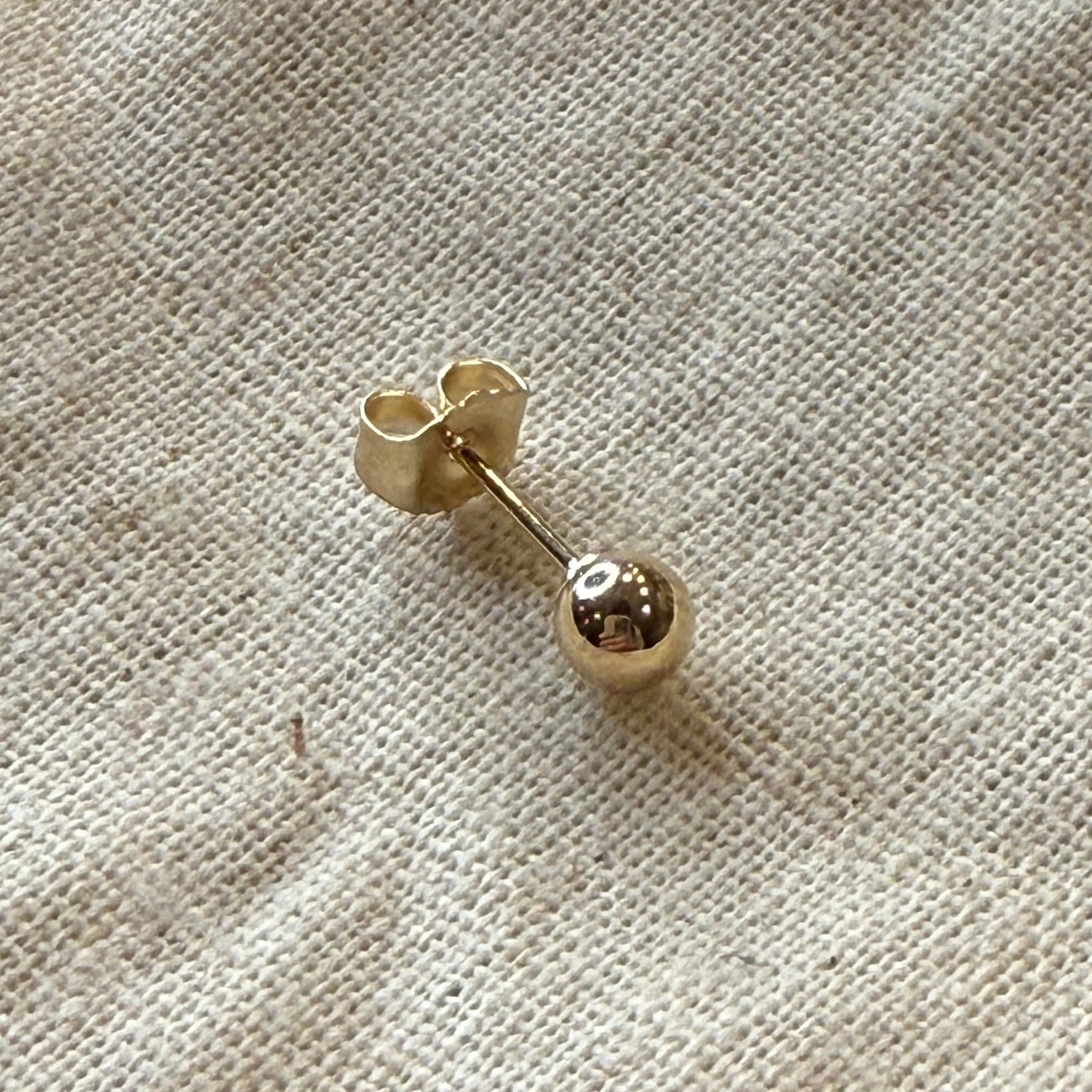 14KY 4mm Ball Stud Earring